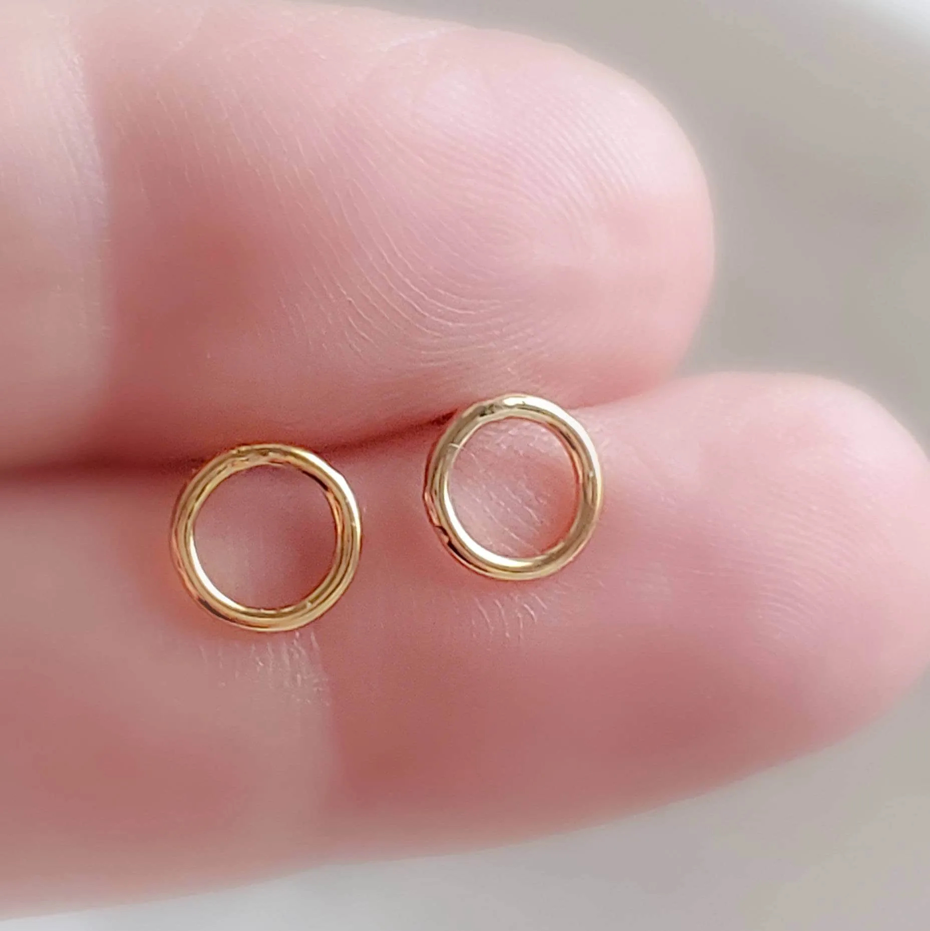 Dainty Modern Circle Studs