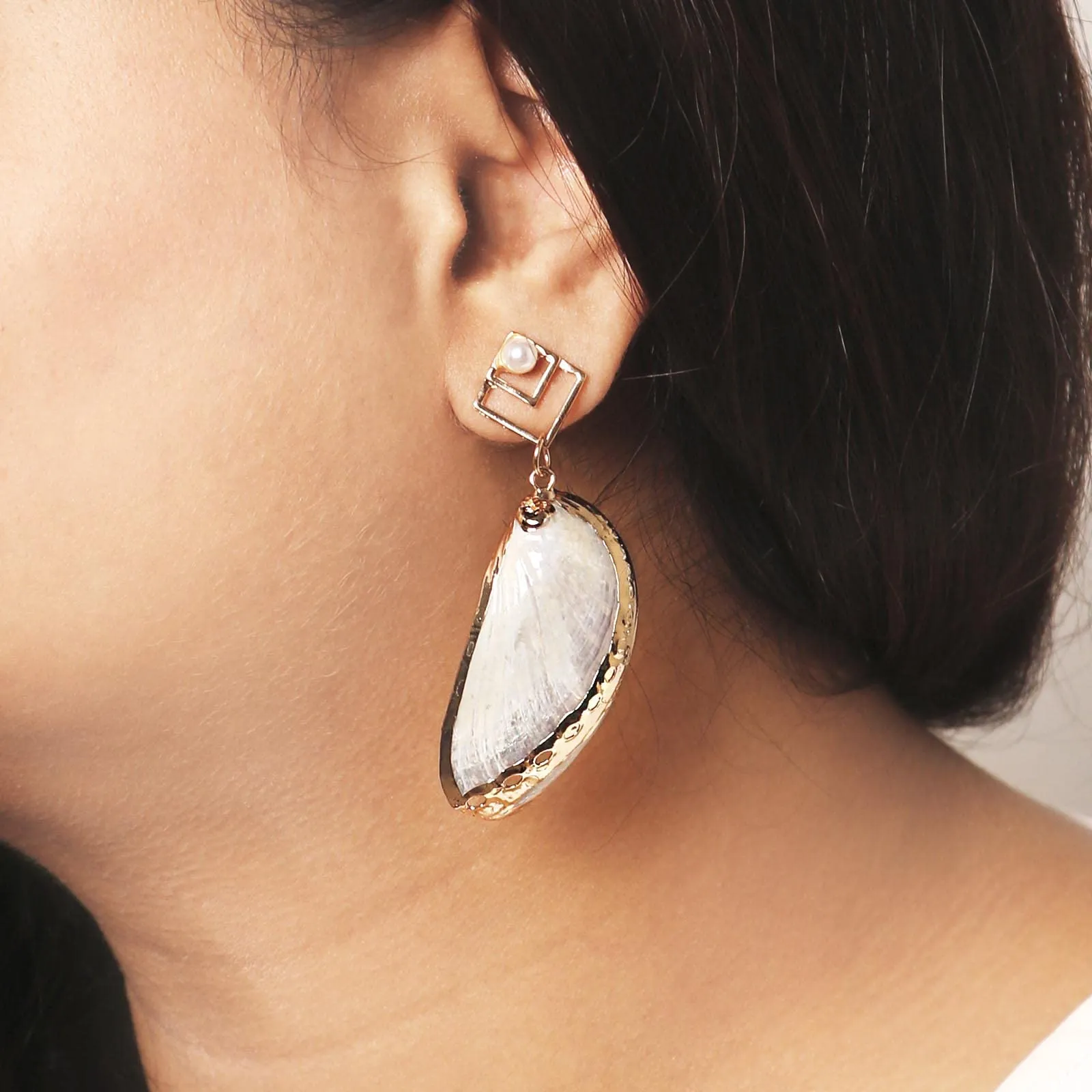 Joker & Witch Niata Shell Drop Gold Earrings for Women