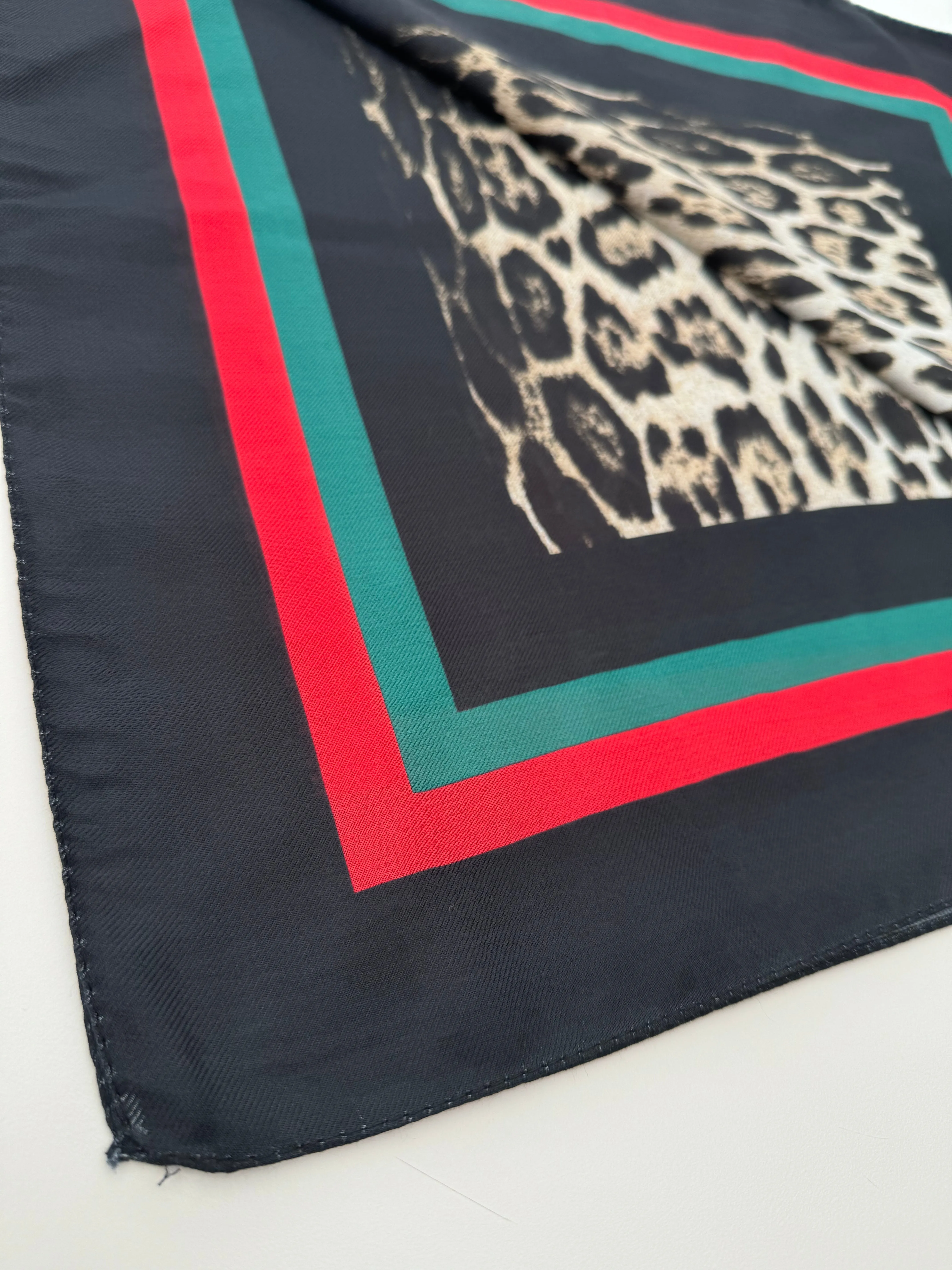 Leopard with Green & Red Line