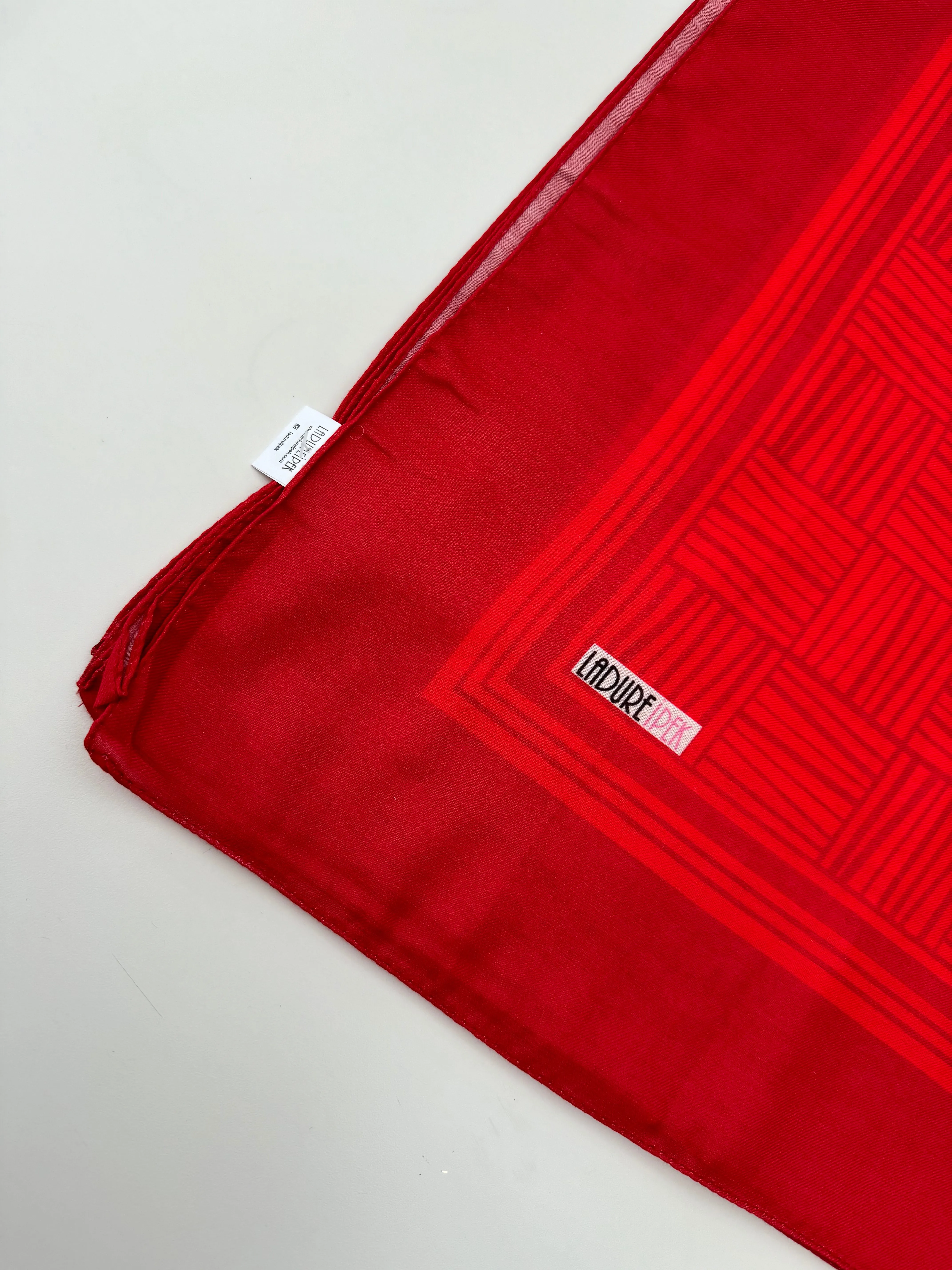 Red Lined Jacquard Scarf
