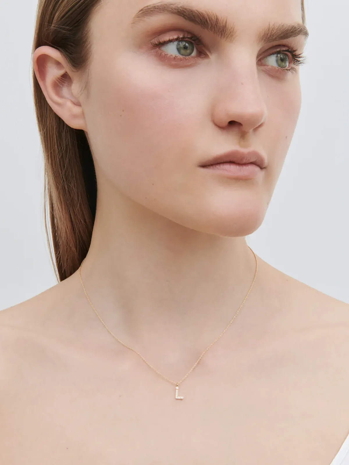 Simple L Necklace